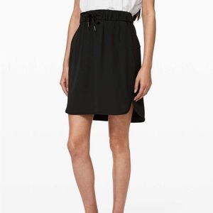 𝘓𝘜𝘓𝘜𝘓𝘌𝘔𝘖𝘕 Athletica On The Fly Skirt